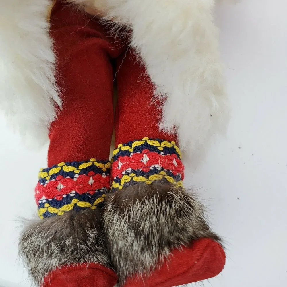 NWT‎ Disney Vintage Eskimo Indian Doll Authentic Fur Made in Canada